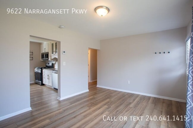 Building Photo - 9622 Narragansett Pkwy