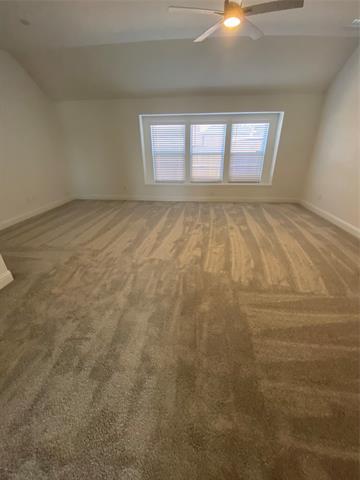 Building Photo - 404 Sparrow Dr