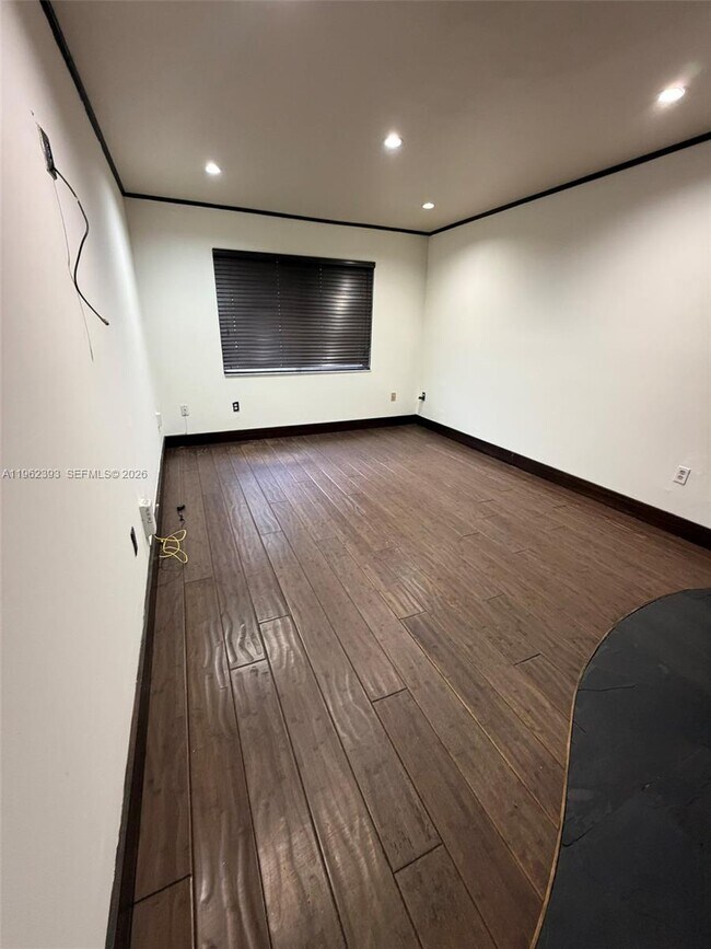 Building Photo - 9850 NW 15th Ct