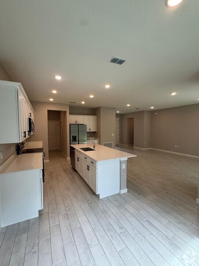 Building Photo - Brand New Single Family House