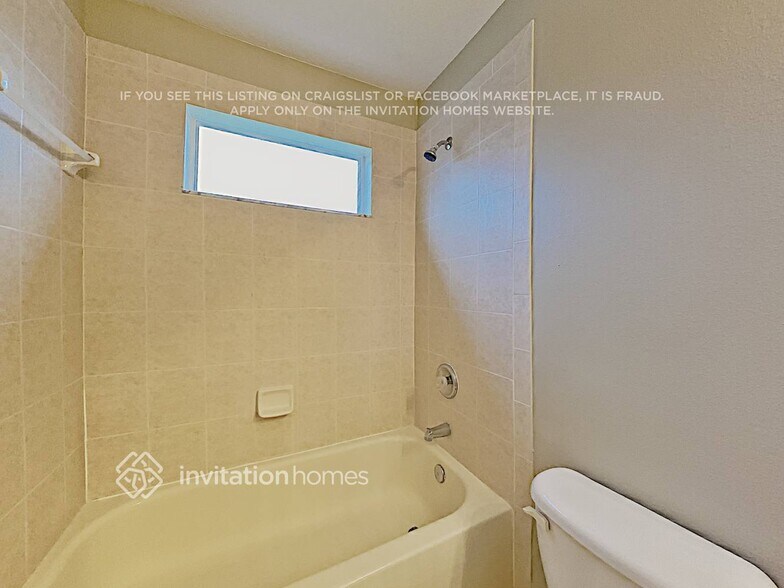 Building Photo - 9551 Baton Rouge Ln