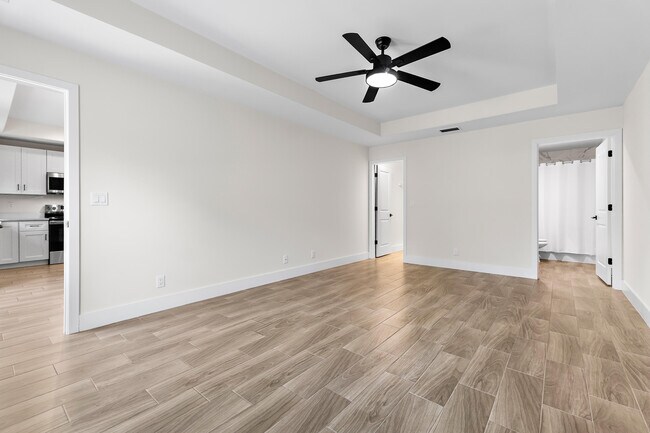 Building Photo - 3003 SE Fairmont St