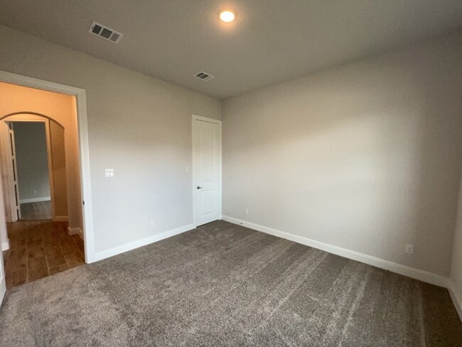 Building Photo - 5714 Caracara St