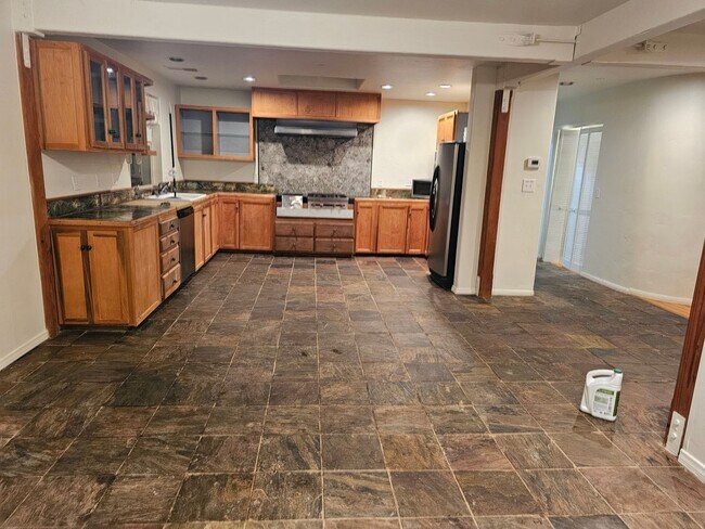 Building Photo - 25229 Mesa Grande Rd
