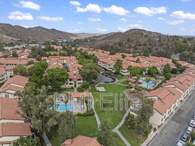 Building Photo - 18142 Sundowner Way