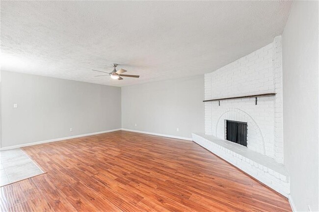 Building Photo - 330 Tara Plantation Dr