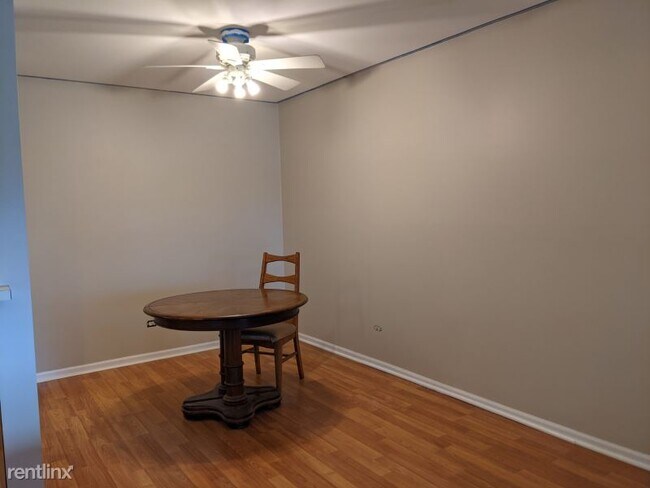 Building Photo - 1 br, 1 bath Condo - 1912 Prairie Sq