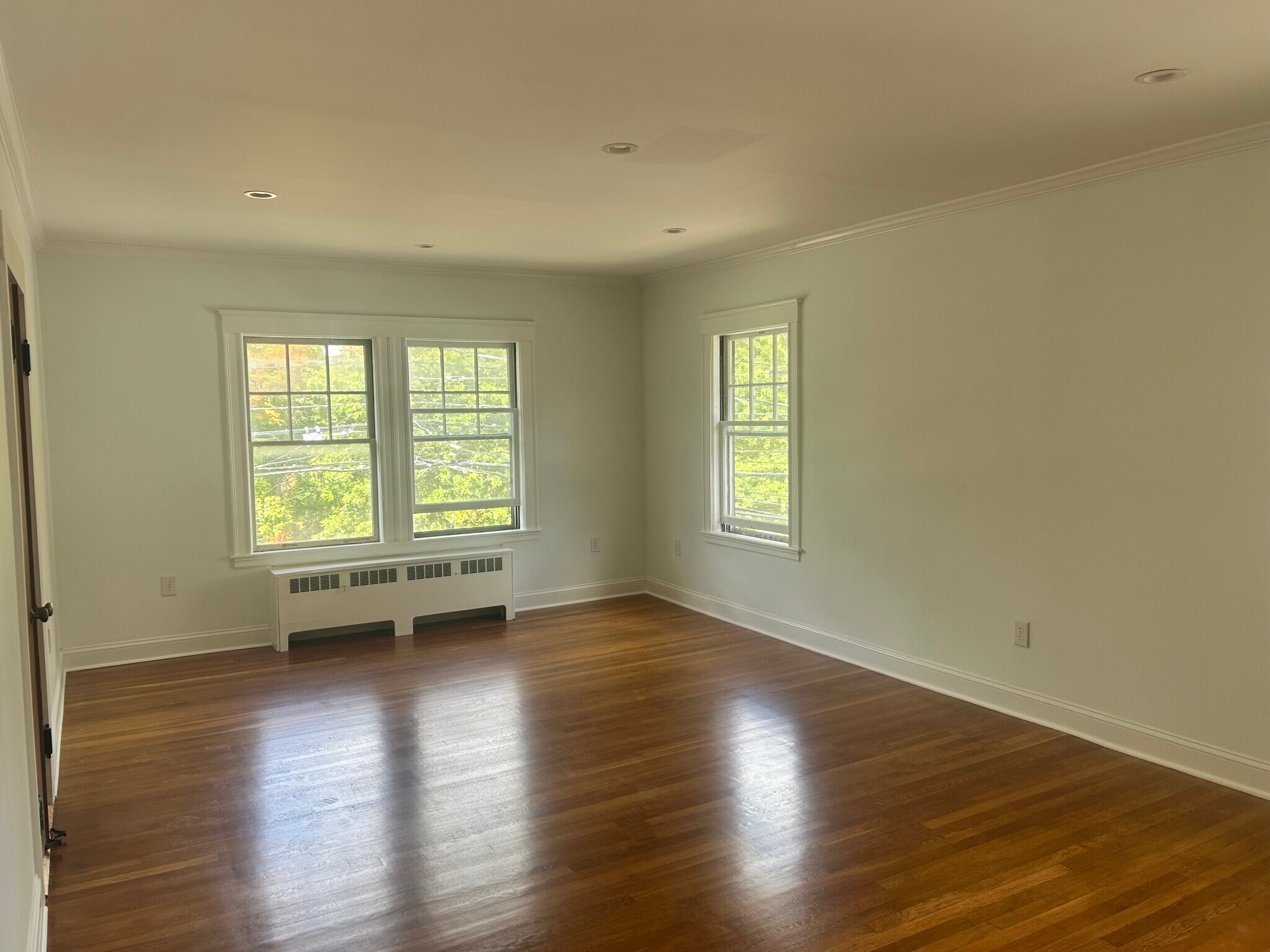 Building Photo - 176 Brush Hill Rd