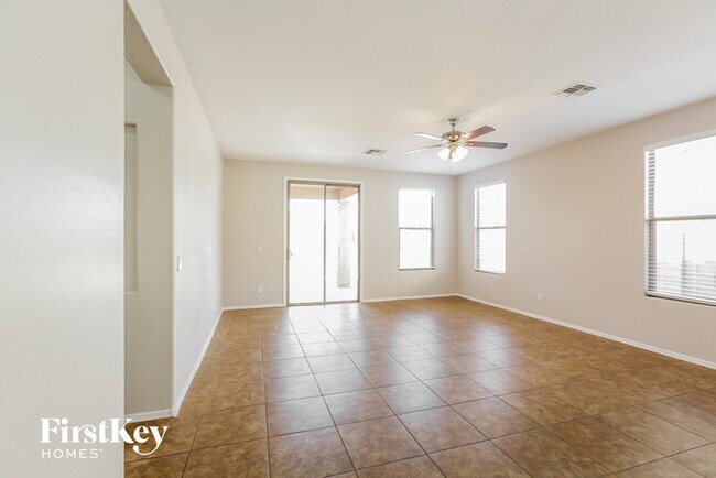 Building Photo - 2155 W Desert Seasons Dr