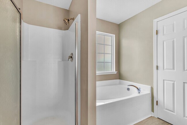 Building Photo - 3 Bedroom 2 Bathroom Home in Hampton Place subdivision - Pooler GA