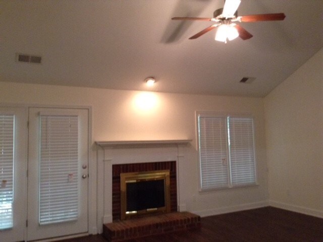 Building Photo - 4424 Gladwood Lane