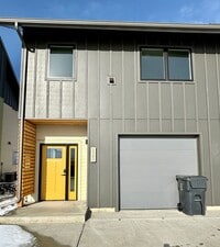 Building Photo - 2342 Shorthorn Ave