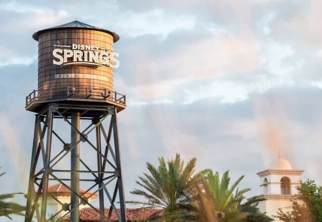 Building Photo - 8303 Palm Pkwy