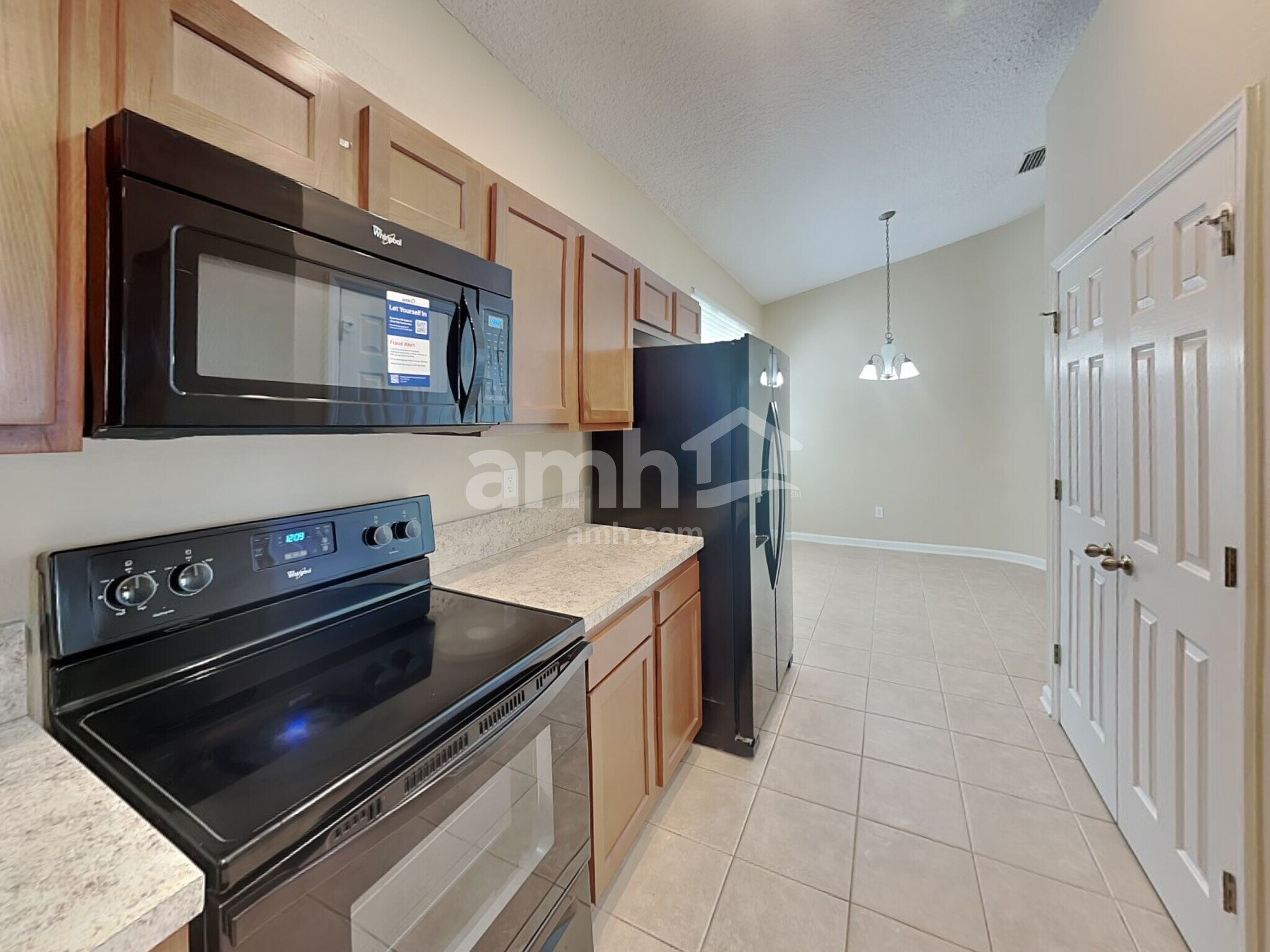 Building Photo - 3028 Atherley Rd