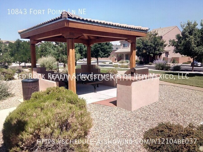 Building Photo - 10843 Fort Point Ln NE