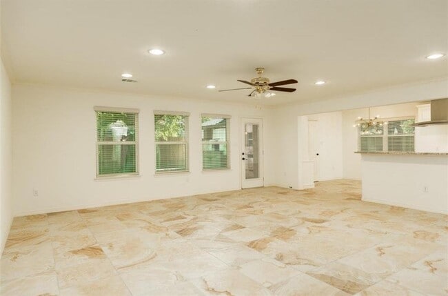 Building Photo - 5807 Boyce Springs Dr