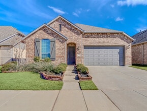 Building Photo - Harvest 1020