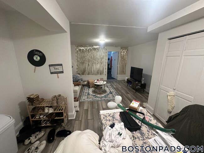 Building Photo - 774 Columbus Ave