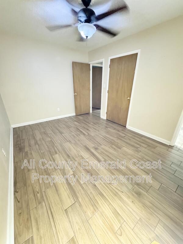 Building Photo - 506 Trenton St