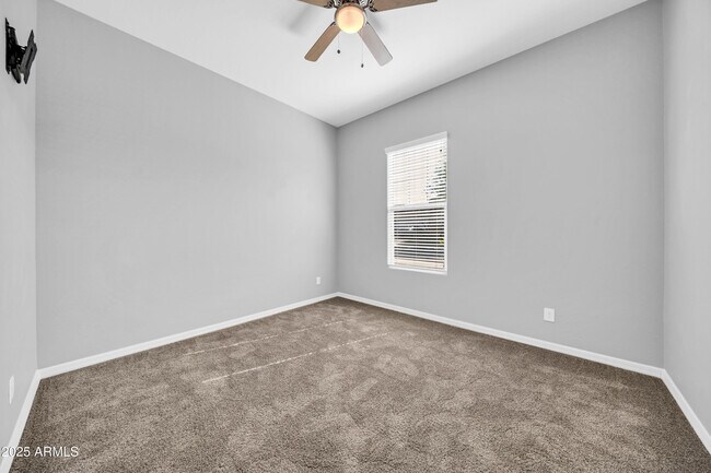 Building Photo - 25526 N 103rd Ave