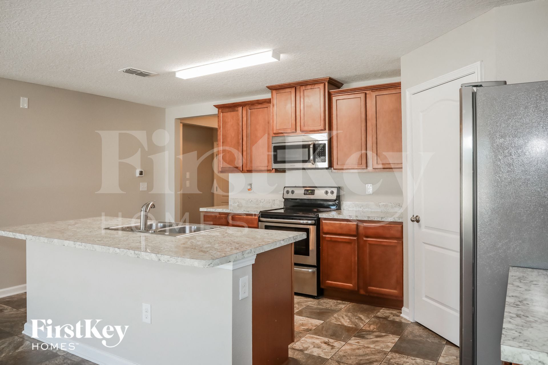 Building Photo - 3438 Canyon Falls Dr