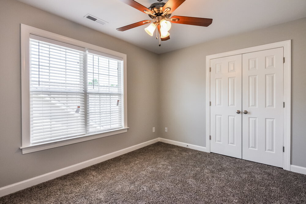 Building Photo - 3011 Watsonia Dr