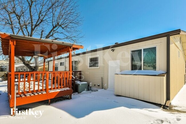 Building Photo - 12029 Glengrove Dr