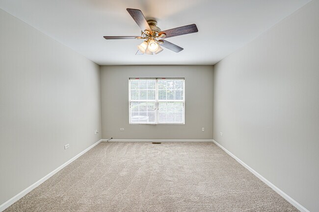 Building Photo - 2427 Stoughton Cir