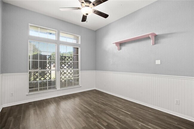 Building Photo - 316 Poppy Cove