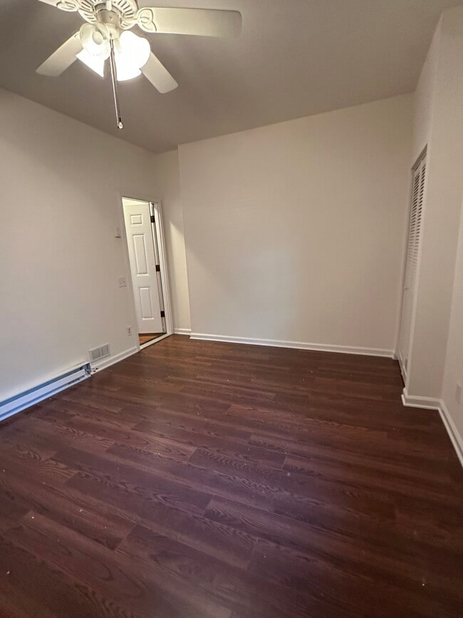 Building Photo - 854 Redwood Trail