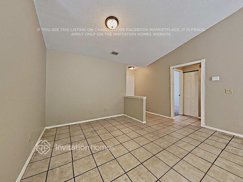 Building Photo - 1714 Brandon Trace Ave