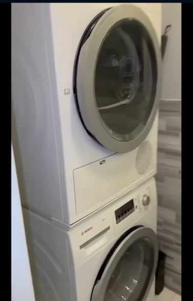 Building Photo - W. 53rd St, 9th Ave