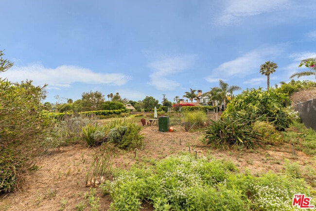 Building Photo - 28952 Selfridge Dr