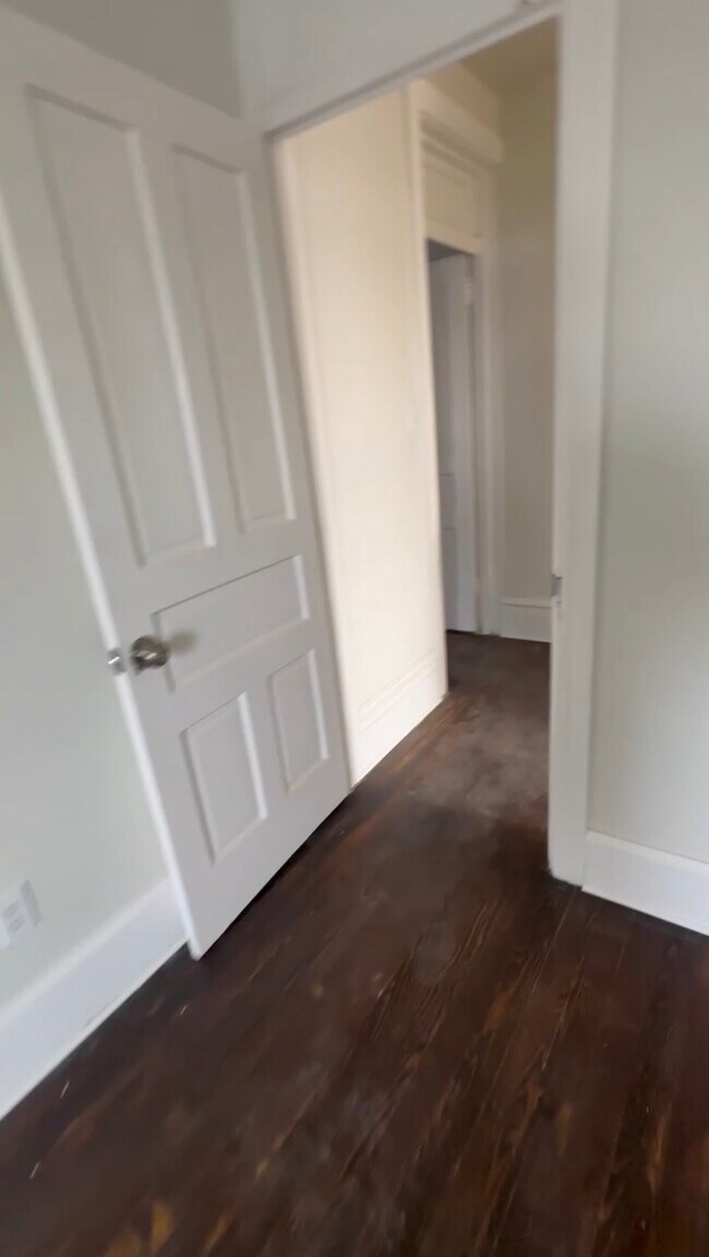 Building Photo - 3416 N 6th St