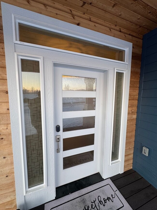 Building Photo - Beautiful 4 Bedroom Home in Desirable Wasi...