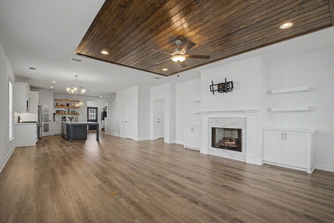 Building Photo - 2508 Mount Vernon Ln