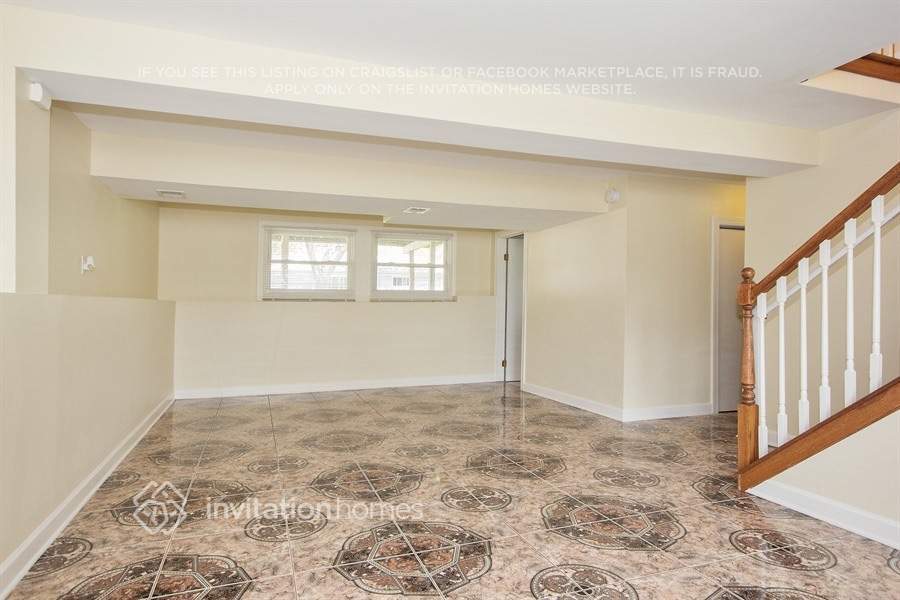 Building Photo - 458 Rockhurst Rd