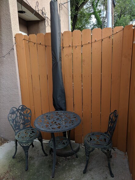 Back patio - 626 Jasper St