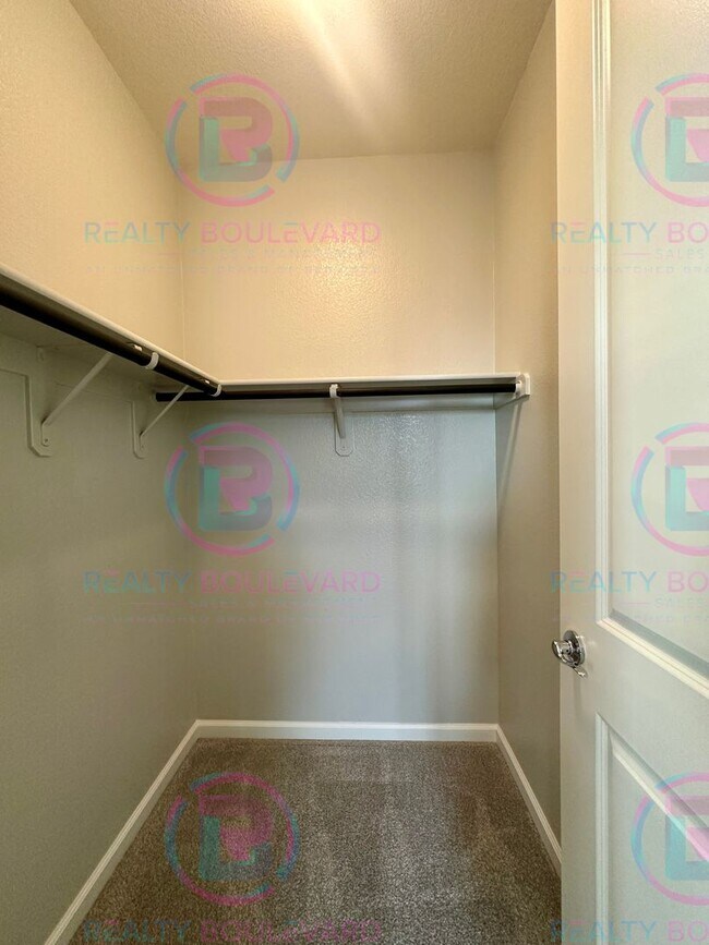 Building Photo - 9276 Perceval Wy
