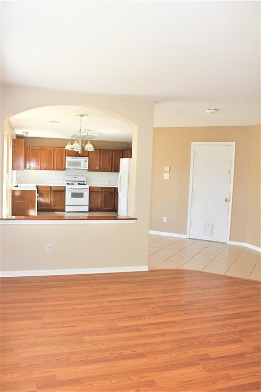 Building Photo - 2011 Lantana Dr