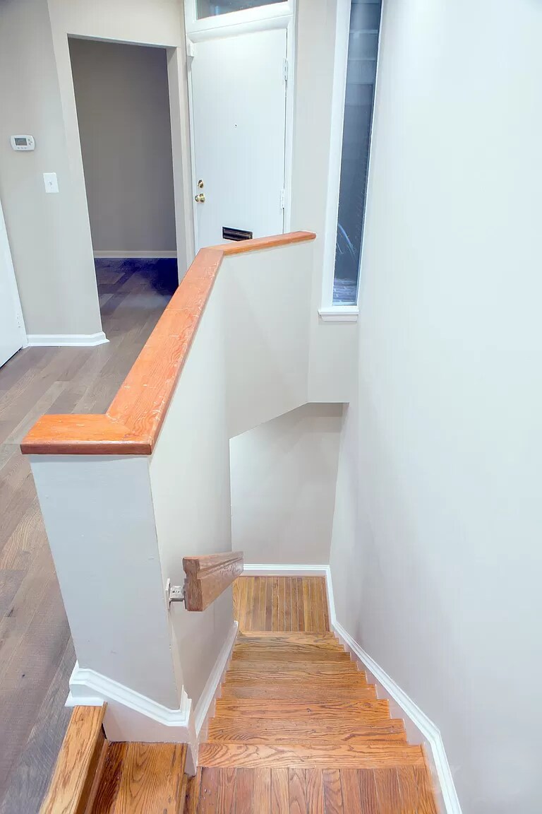 Upstairs Hall 2 - 1625 Q St NW