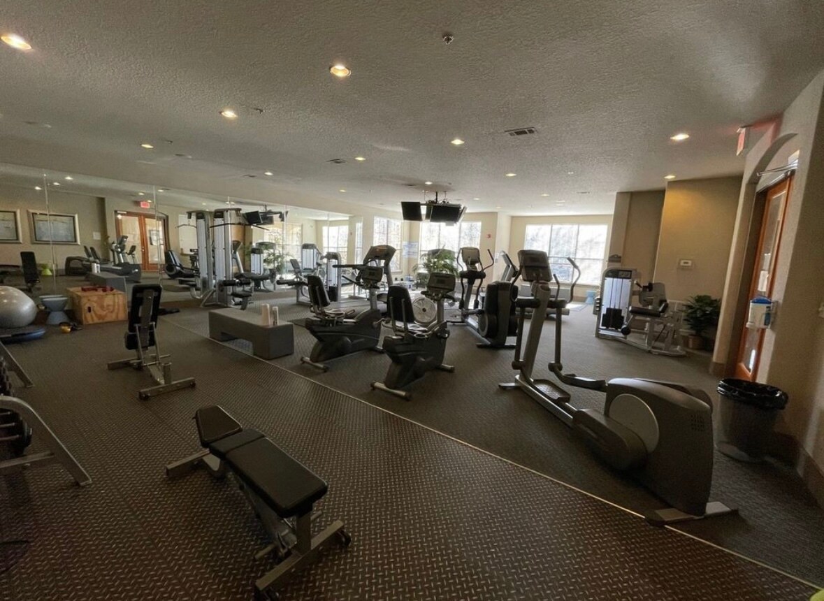 Building Photo - 2600 Hillsboro Pike