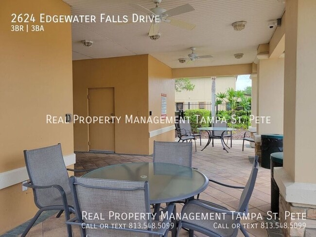 Building Photo - 2624 Edgewater Falls Dr