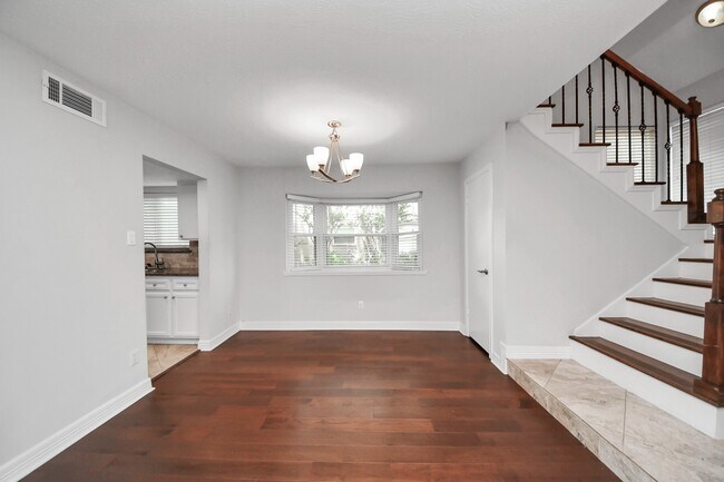 Building Photo - 742 Country Pl Dr