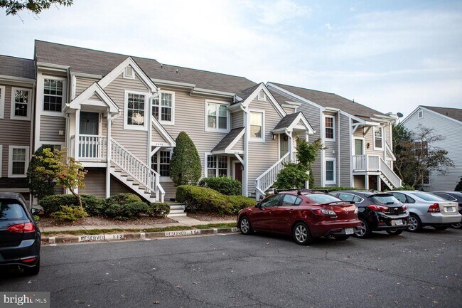 Building Photo - 2852 Yarling Ct