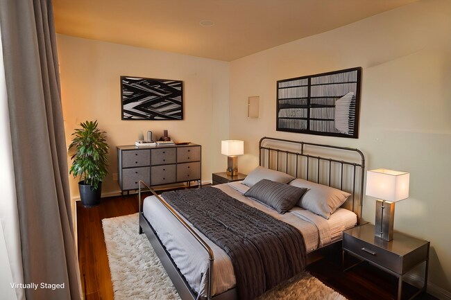 Building Photo - 680 N Cambridge St