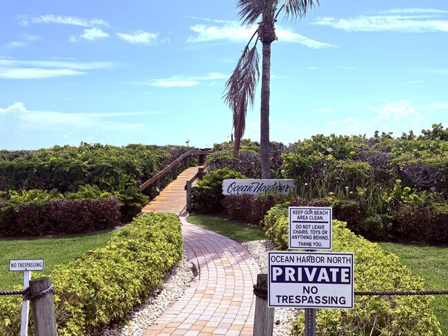 Building Photo - 5151 N Hwy A1A