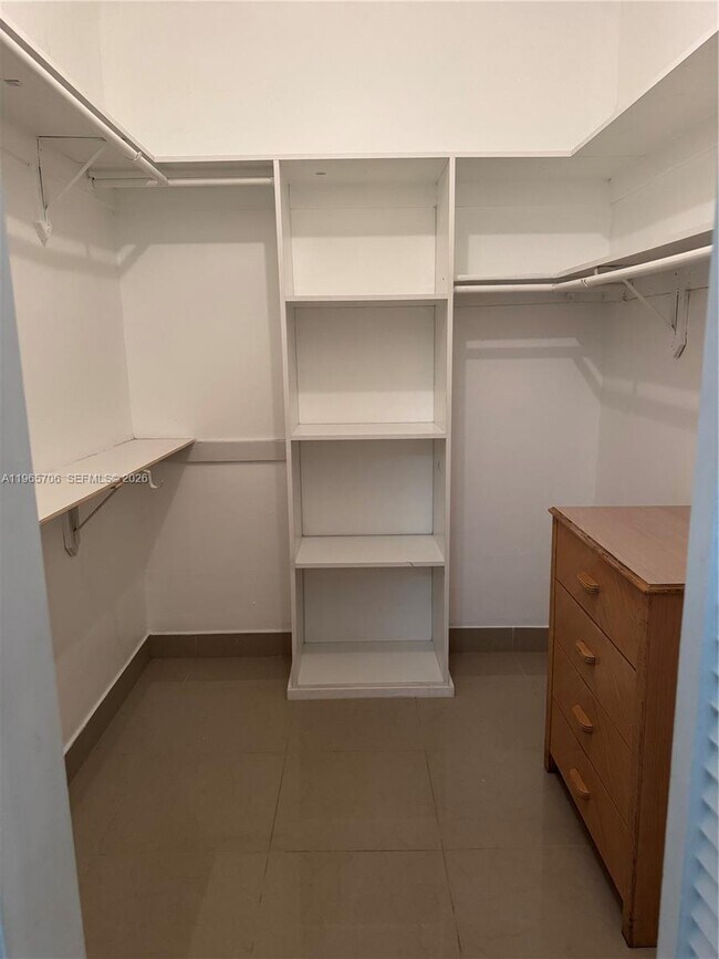 Building Photo - 16200 SW 97th Ave