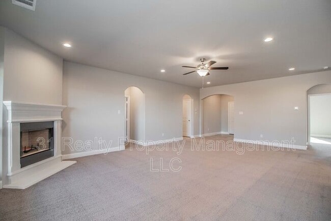 Building Photo - 1810 Quail Hollow