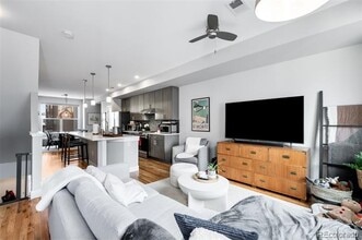 Building Photo - 3528 W 17th Ave